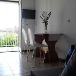 One-bedroom 24 Apartment *