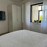 One-bedroom 24 Apartment