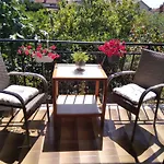 One-bedroom 24 Apartment *