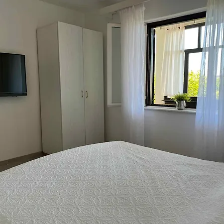 One-bedroom 24 Apartment