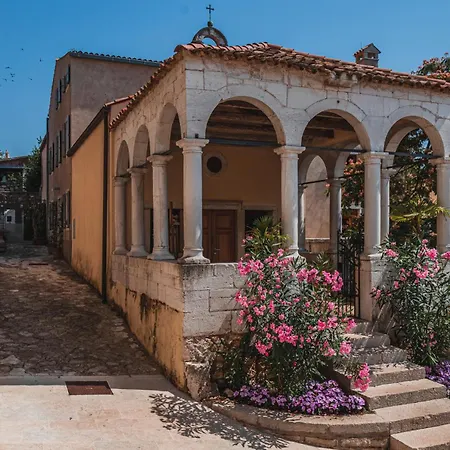 One-bedroom 24 Apartman