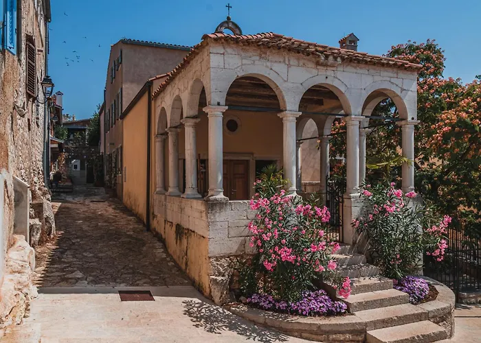 One-bedroom 24 Apartman